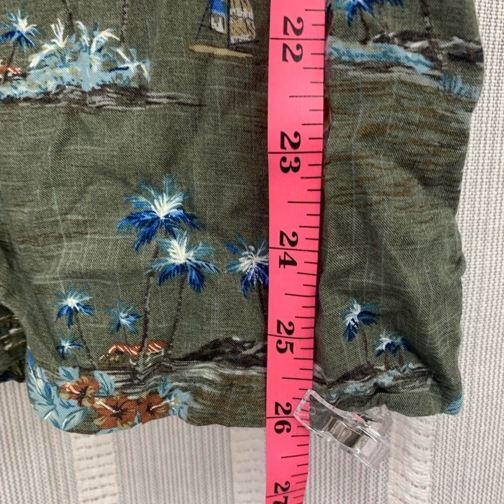 Batik Bay Hawaiian Island Style Button Down Short Sleeve Shirt Size S - EUC - Picture 6 of 8